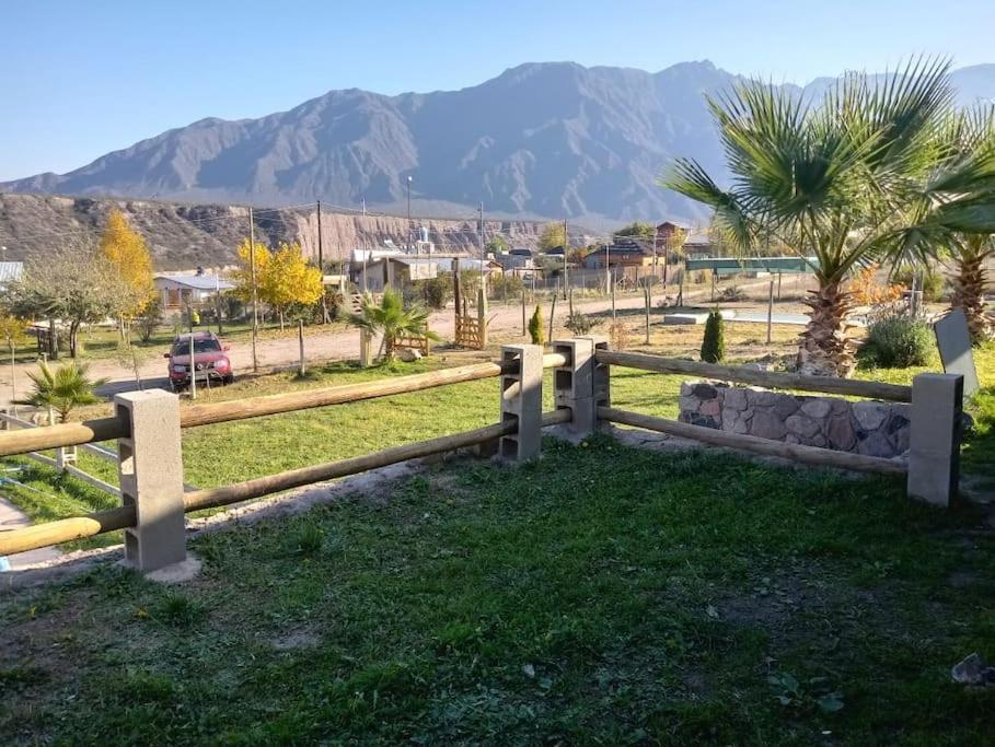 La Antonia, Al Pie De La Montana Lujan de Cuyo