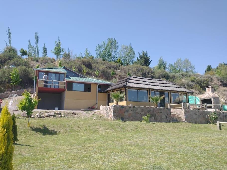 La Antonia, Al Pie De La Montana